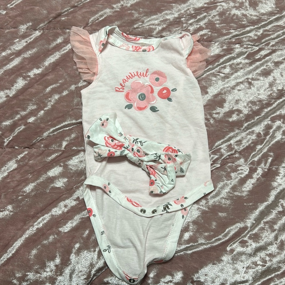 Baby shirt and headband